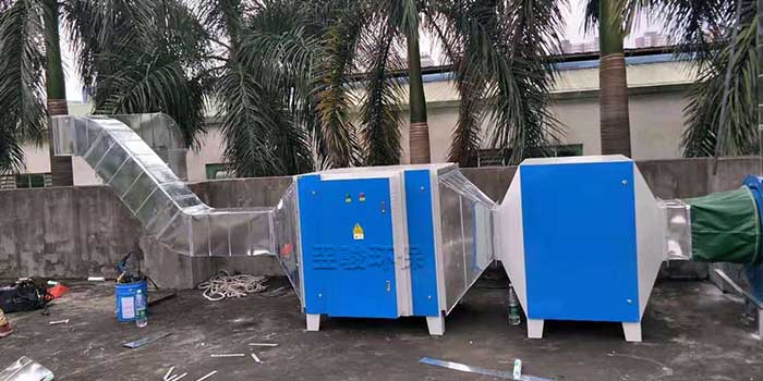漆霧廢氣處理環(huán)保設(shè)備光催化廢氣處理設(shè)備廠家直銷