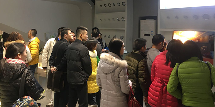 翌駿環(huán)保於2018年1月9日參加由東莞市環(huán)境保護產(chǎn)業(yè)協(xié)會組織的一系列會員走訪活動參觀學(xué)習(xí)