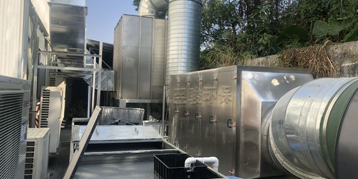 噴漆廢氣凈化處理工程 有機(jī)廢氣處理找對(duì)廠家！找〔翌駿環(huán)?！?！